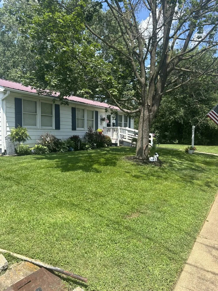 Trusted lawn mowing service in Shenandoah, VA - Shenandoah Yard Pro