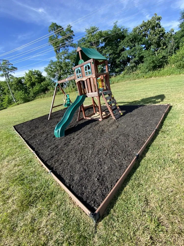 Professional yard maintenance in Damascus, MD by Sheridan Gardens