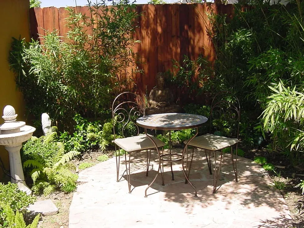 Local yard maintenance near you in Sherman Oaks, CA by Sherman Oaks Landscaping