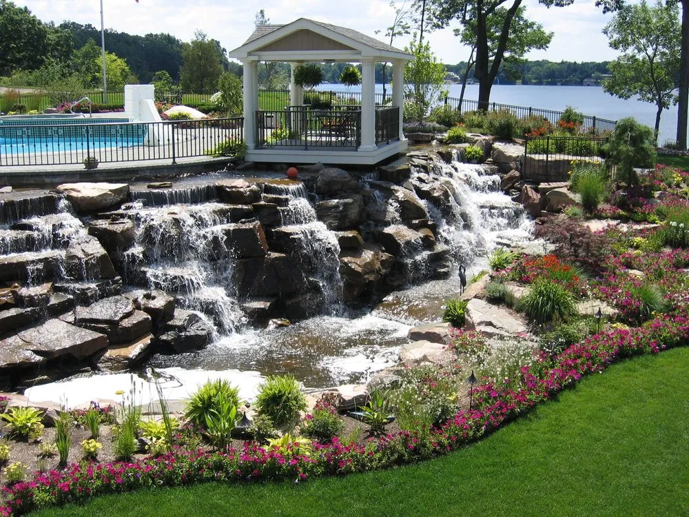 Trusted lawn mowing service in Rochester, MI - Sherwood Forest Garden Center