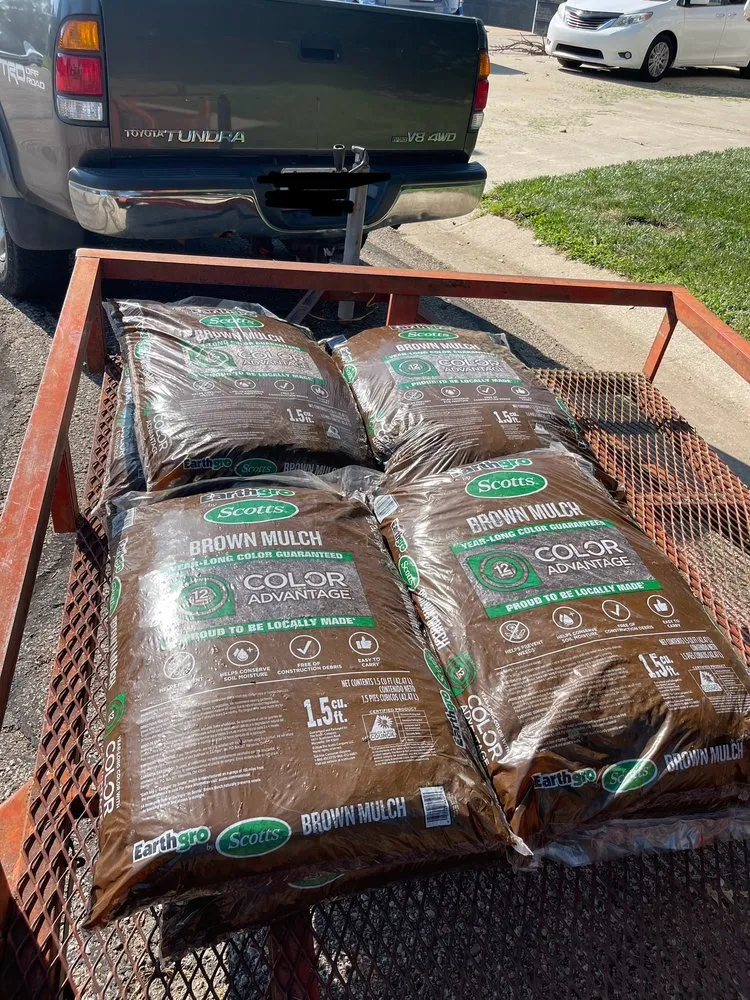 Top-rated lawn care service for year-round maintenance across Topeka, KS - Sherwood Mowing & Maintenance