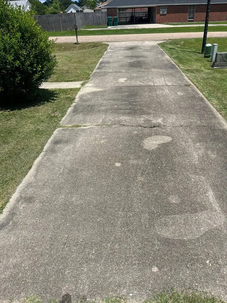 Top-rated lawn mowing service in Hammond, LA by Shields Lawn ,Pressure Washing,Painting Services