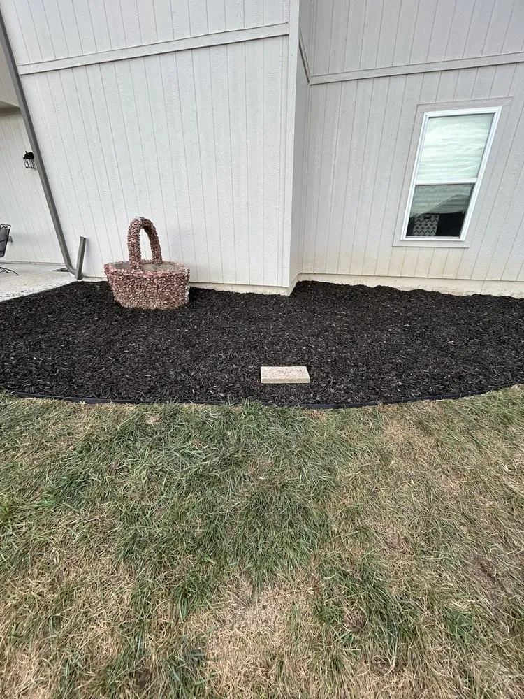 Custom lawn mowing service in Leavenworth, KS - Shine Bright Like A Jewell