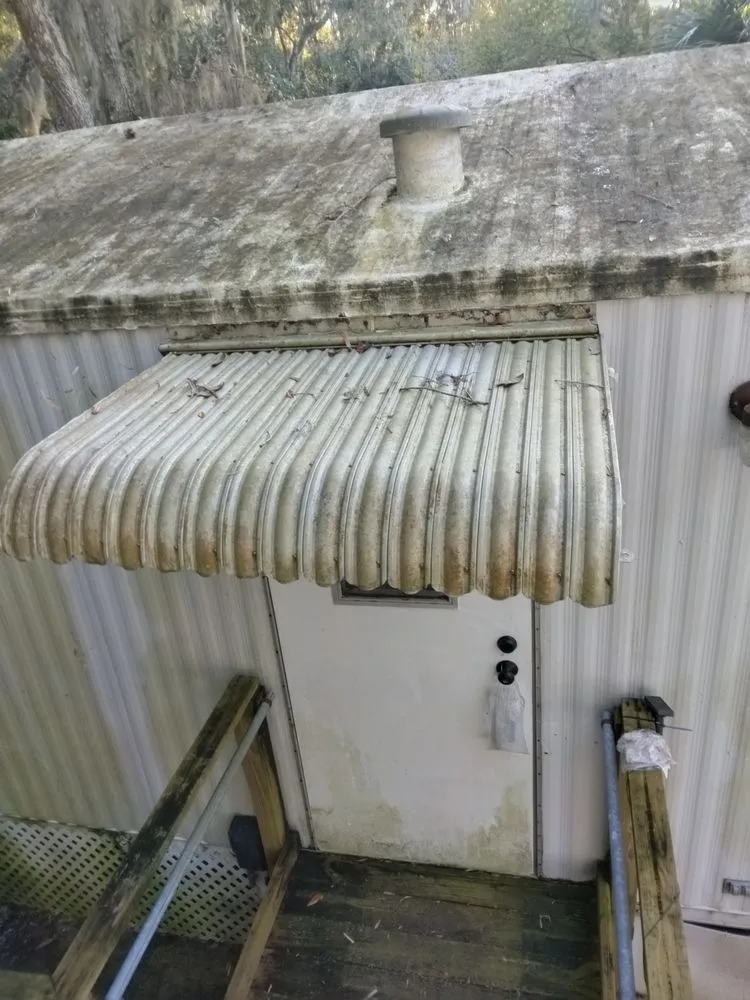 Reliable garden landscaping in Edgewater, FL by Shine Brite pressure washing and lawn maintenance