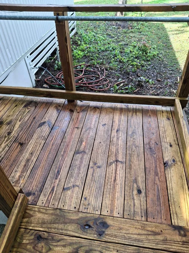 Trusted lawn mowing service in Edgewater, FL - Shine Brite pressure washing and lawn maintenance