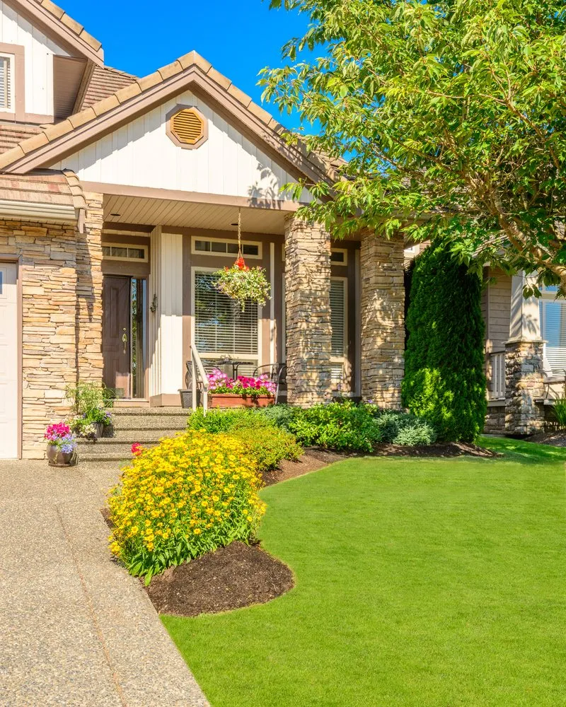 Custom garden landscaping in Tustin, CA - Shining Gardens