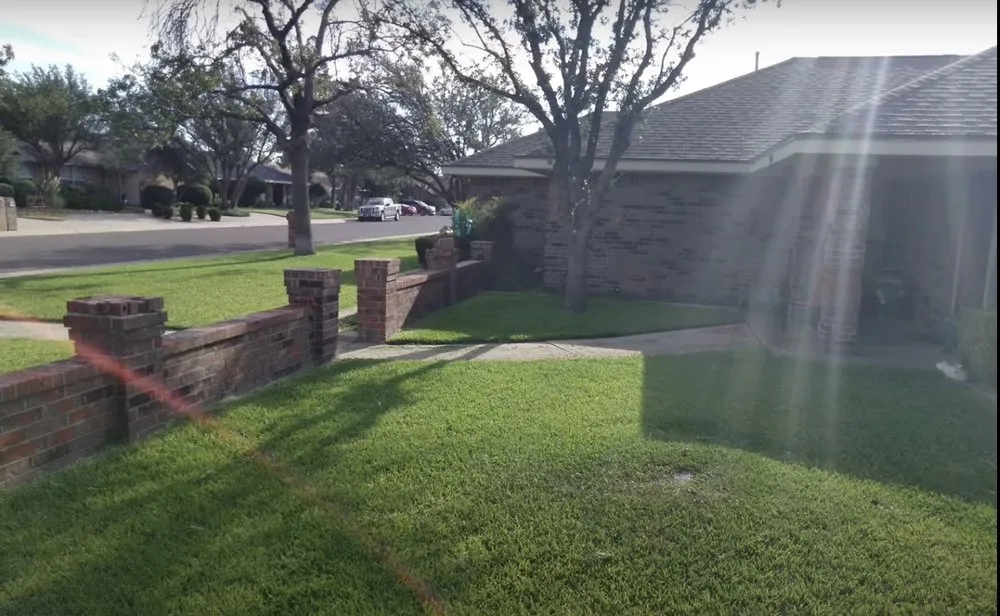 Top-rated lawn care service in Alexandria, VA - Shining Star Services