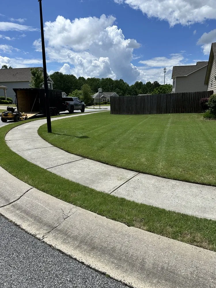 Reliable yard cleanup service for residential properties across Dawsonville, GA - Shoal Creek Landscaping