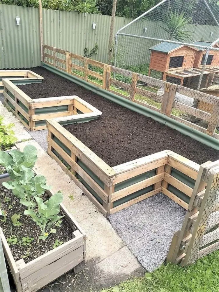 Expert landscaping services with custom design in Tulsa, OK by Shockwav3s Solutions Pro Service