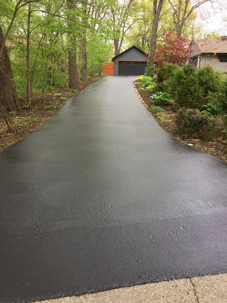 Local lawn mowing service experts serving Milwaukee, WI - Shonns Construction