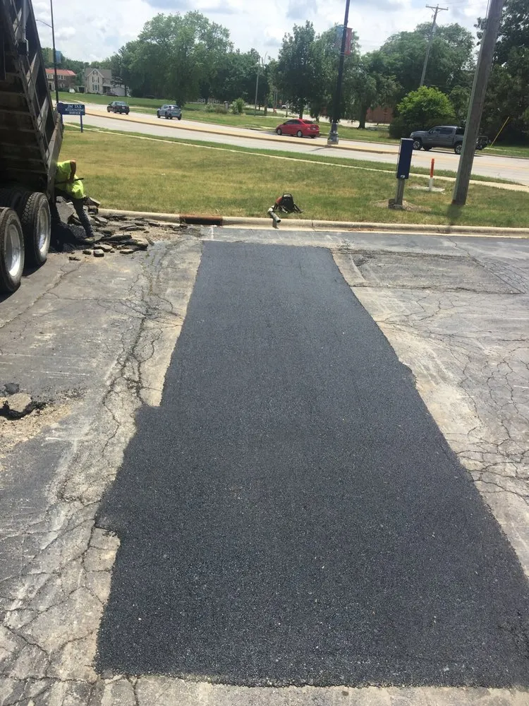 Professional yard maintenance in Milwaukee, WI by Shonns Construction