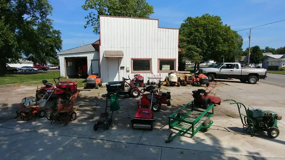 Expert landscaping services for homes across Mattoon, IL - Shon's tear & repair