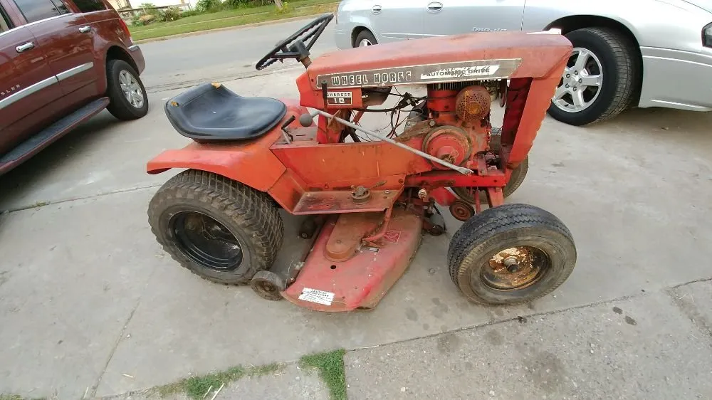 Expert residential landscaping experts serving Mattoon, IL - Shon's tear & repair