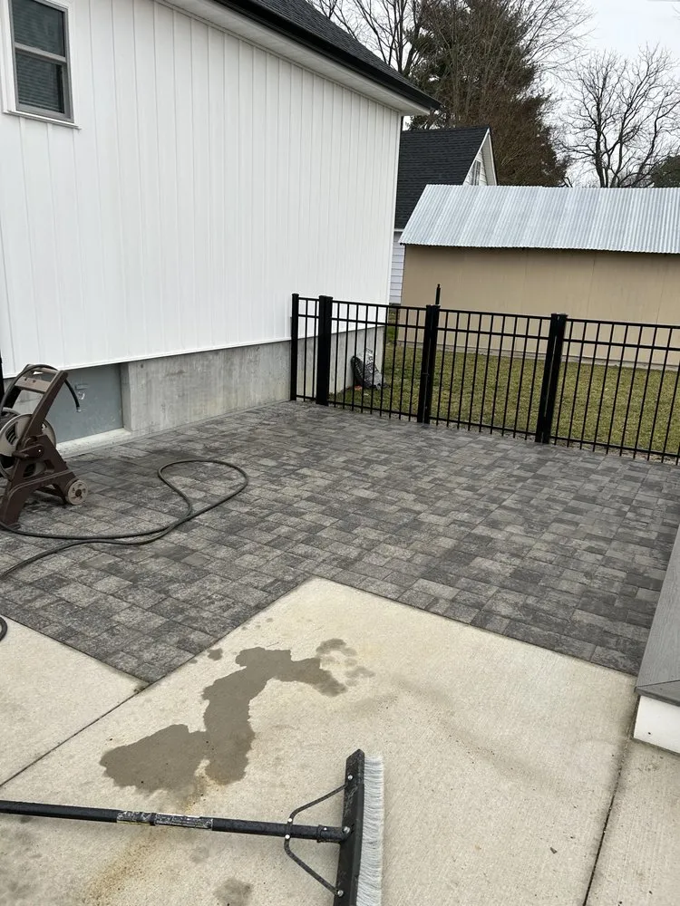 Professional landscaping services for homes in Vienna, MD by Shore Life Property Management