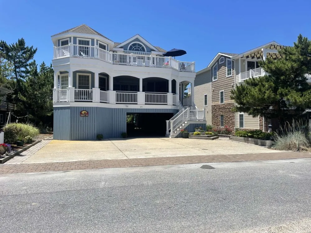 Trusted yard cleanup service in Vienna, MD - Shore Life Property Management