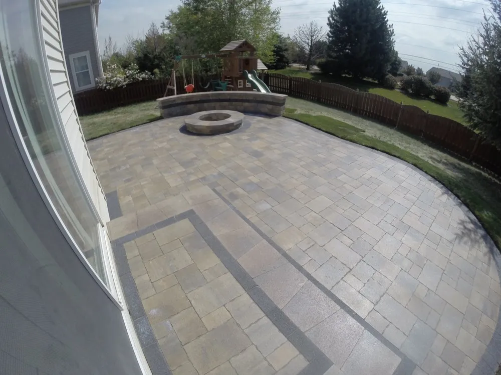 Affordable landscaping services experts serving Aurora, IL - Shoreline Landcare