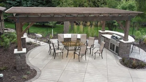 Top-rated lawn care service in Chisago City, MN - Shoreline Landscaping