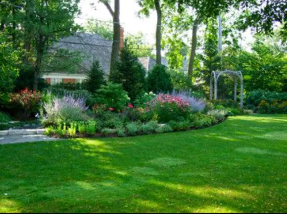 Trusted lawn mowing service in Corpus Christi, TX by Shoreline Lawn and Garden