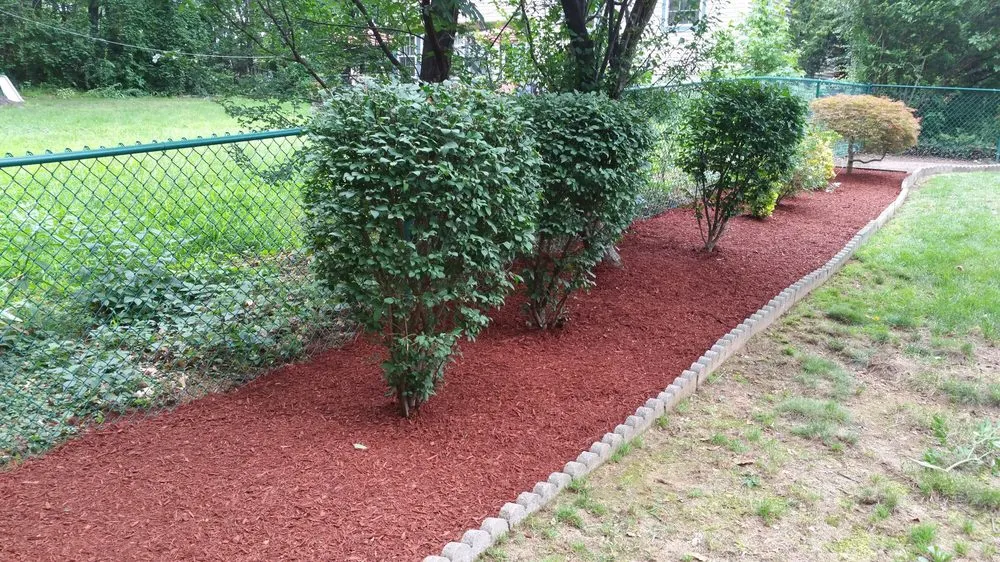 Local yard cleanup service experts serving East Windsor, NJ - Short And Sweet Landscaping