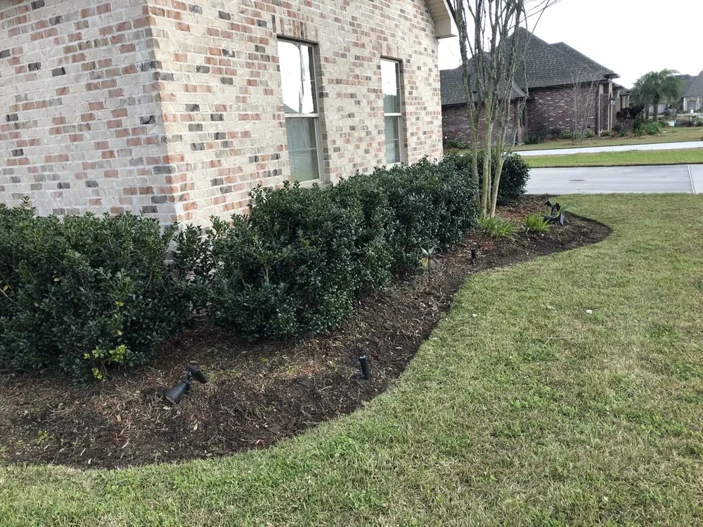 Affordable landscape installation in Kenner, LA - Short Blade Lawncare