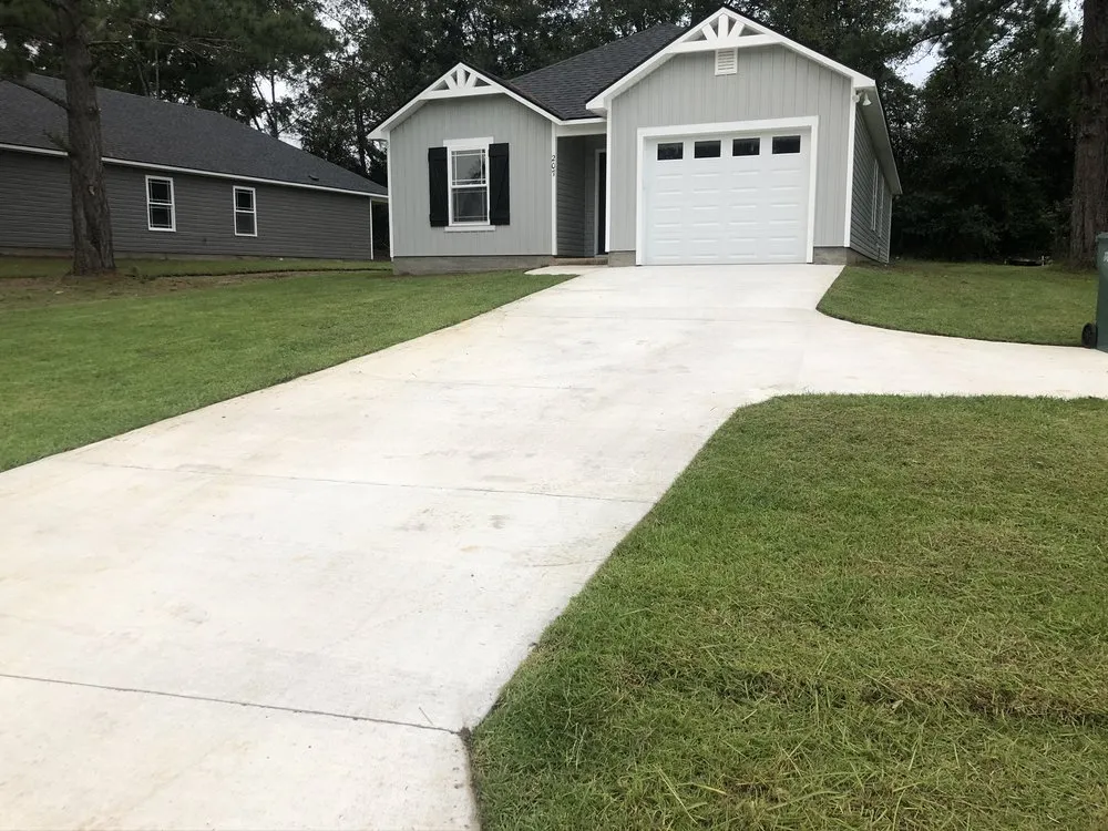 Expert yard cleanup service in Boston, GA - Shorty’s Lawn Care