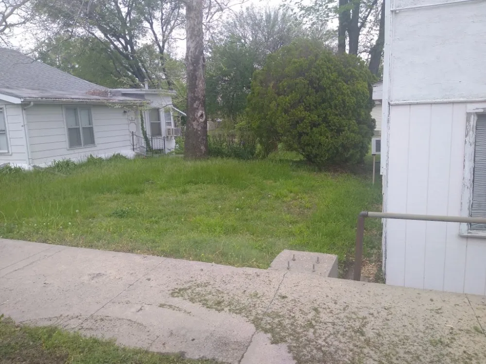 Professional landscaping services experts serving Junction City, KS - Shorty’s Lawn Service