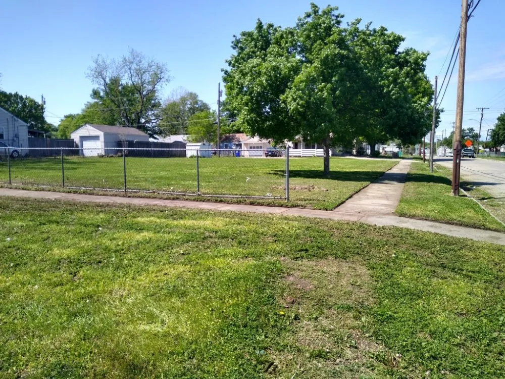 Top-rated residential landscaping experts serving Junction City, KS - Shorty’s Lawn Service