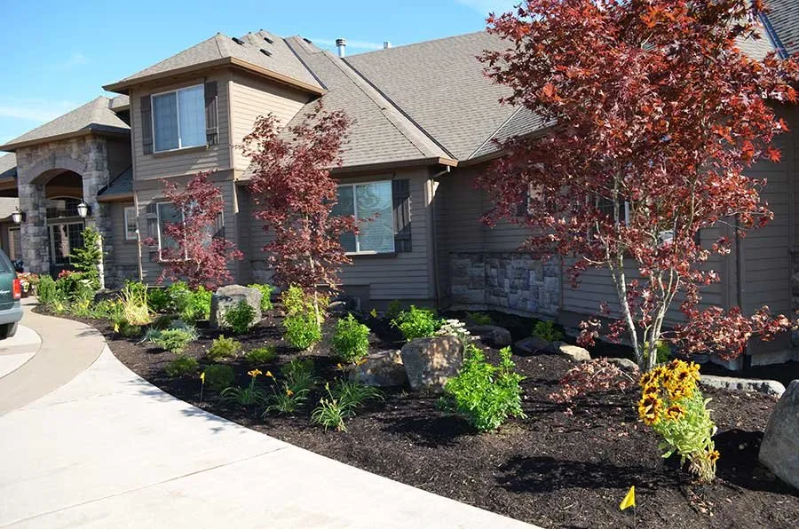 Top-rated lawn care service in Ridgefield, WA by Shovel & Thumb