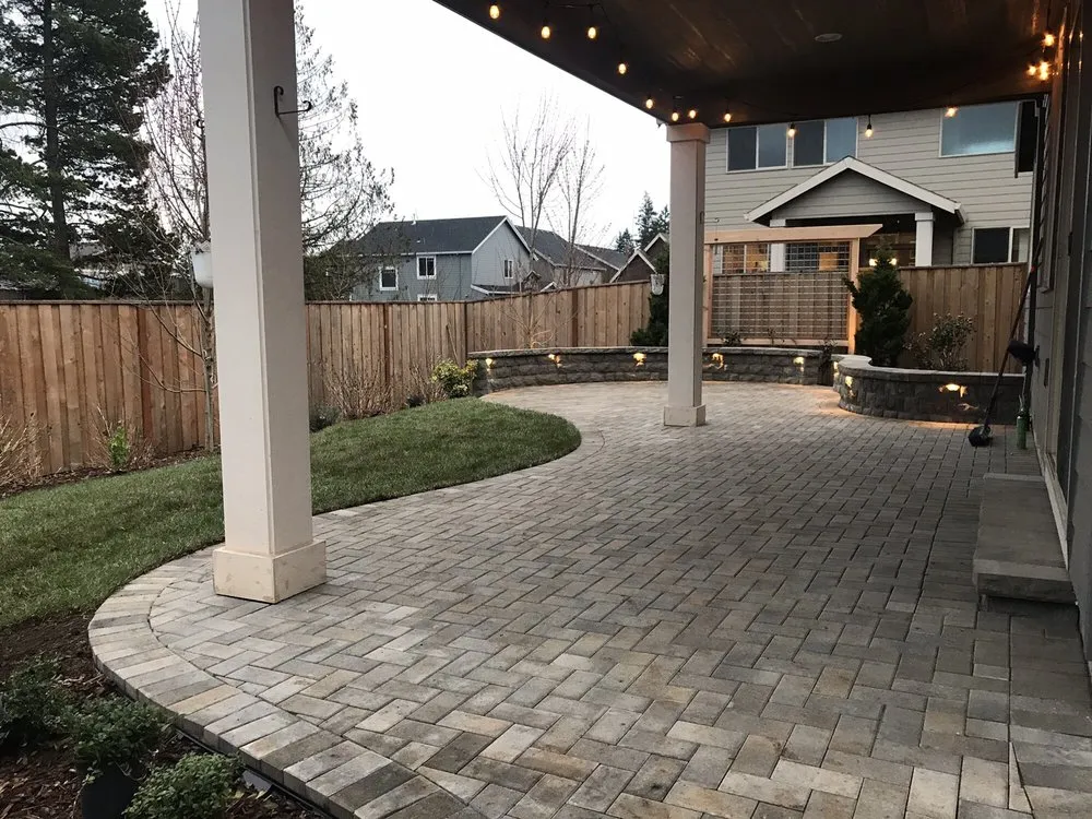 Top-rated lawn care service in Ridgefield, WA by Shovel & Thumb