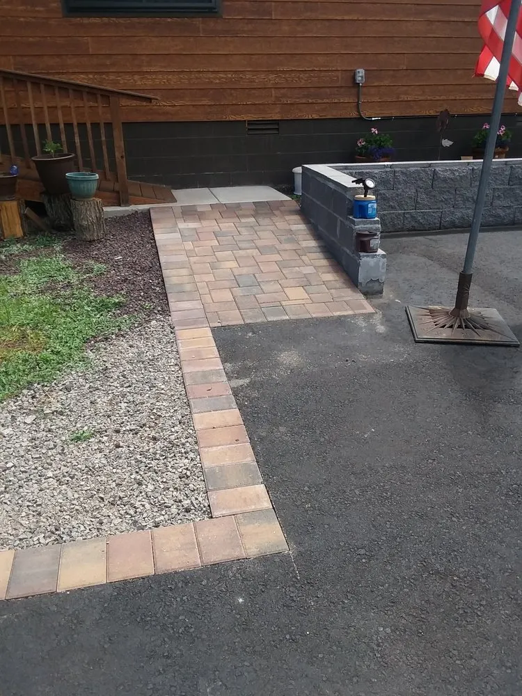 Expert yard maintenance near you across Show Low, AZ - Show Low's Best Landscaping