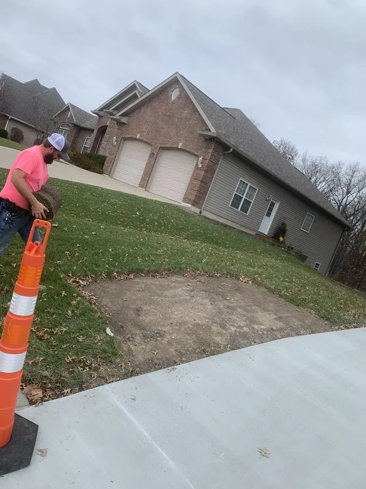 Local yard cleanup service near you across New Bloomfield, MO - Show-Me Mow & Snow