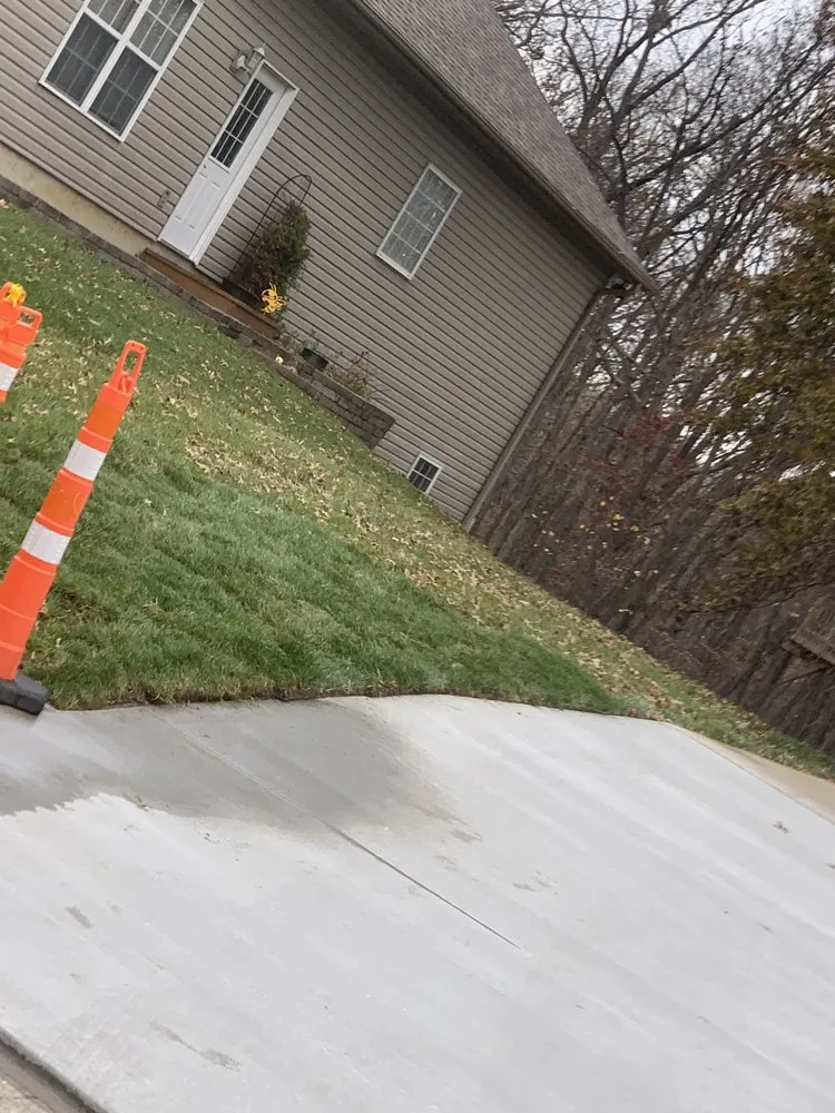 Affordable outdoor landscaping for year-round maintenance in New Bloomfield, MO by Show-Me Mow & Snow