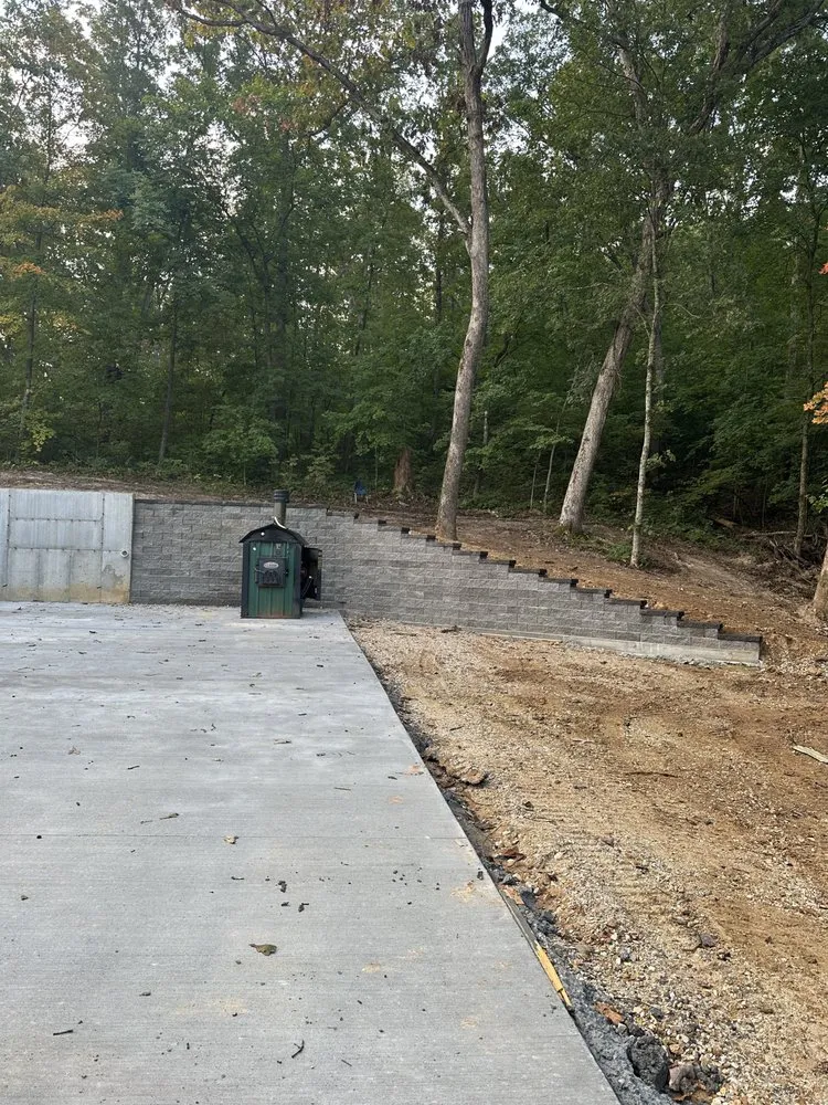 Professional yard maintenance for outdoor upgrades in New Bloomfield, MO by Show-Me Mow & Snow
