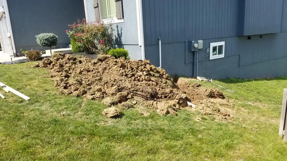 Custom residential landscaping in Lee's Summit, MO - Show Me Outdoor Living