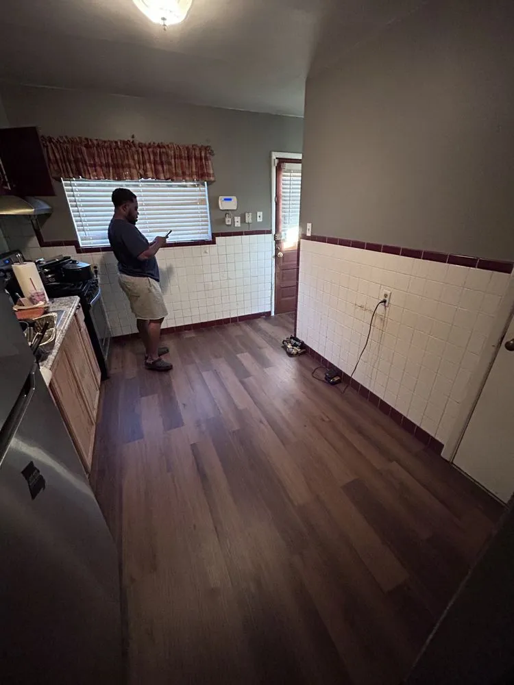 Top-rated yard maintenance near you in Florissant, MO by Show Me Service