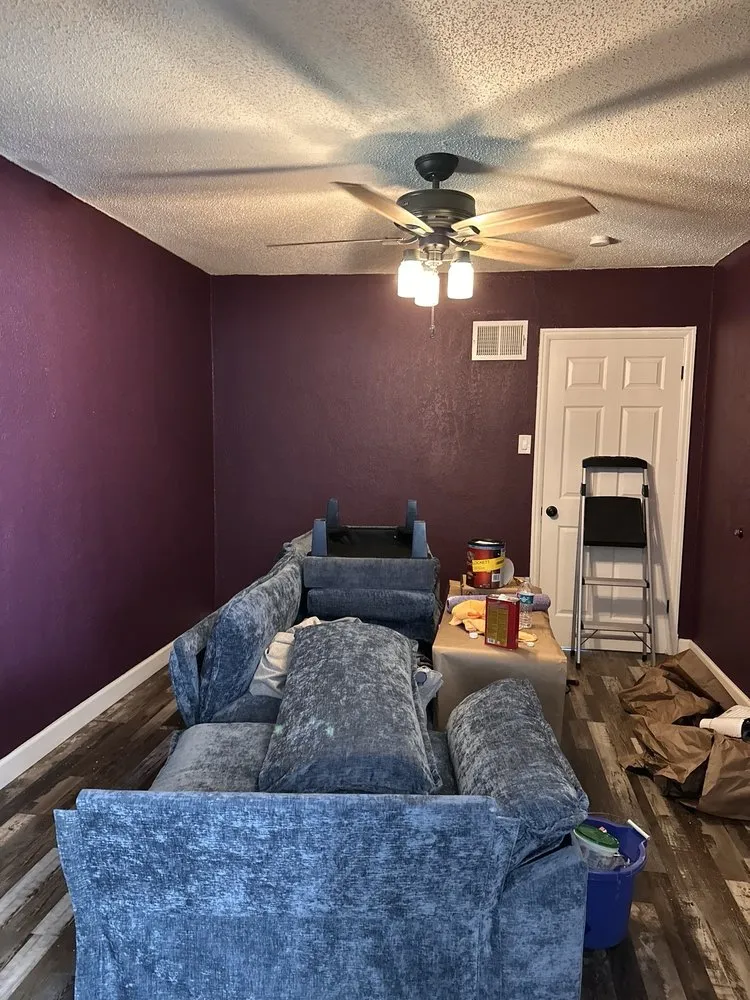 Professional lawn care service experts serving Ferguson, MO - Show Me Work Construction