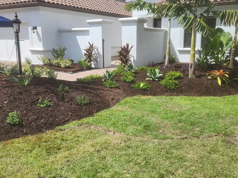Affordable lawn care service in Bradenton, FL by Show Off Landscaping