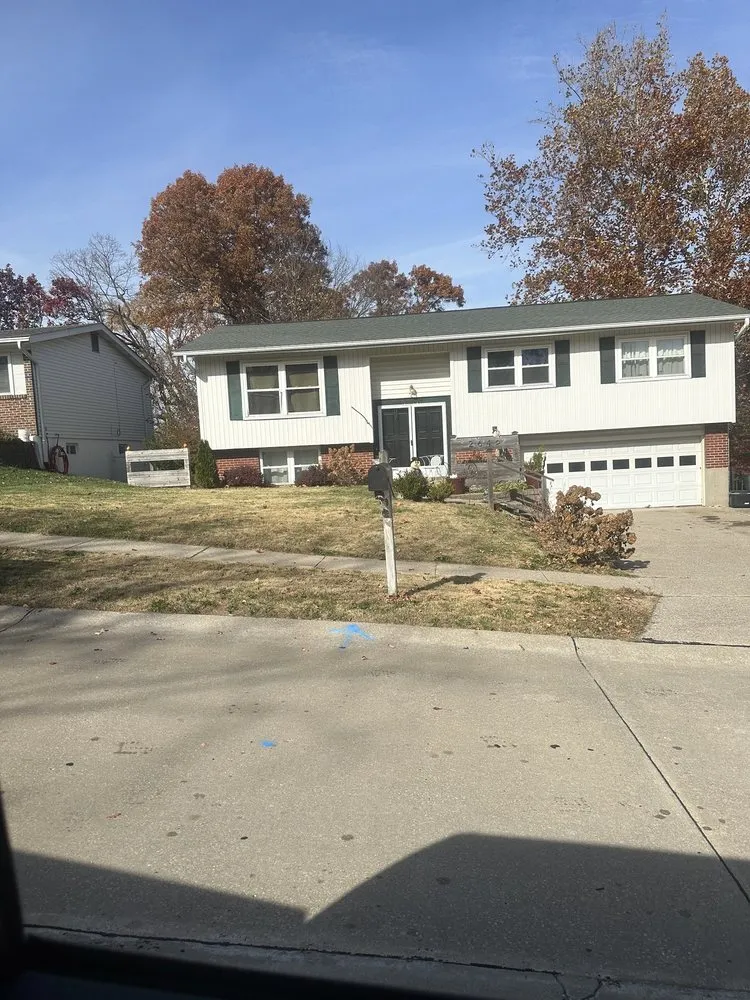 Reliable yard maintenance experts serving St. Louis, MO - Show Up Show Off Landscaping And More