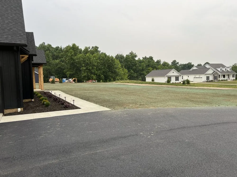 Trusted lawn care service experts serving Newark, OH - Showcase Lawn & Landscape