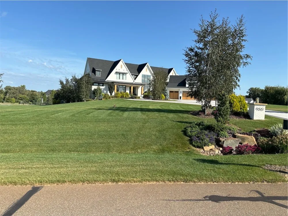 Local lawn care service in Minneapolis, MN by Showcase Lawn Care