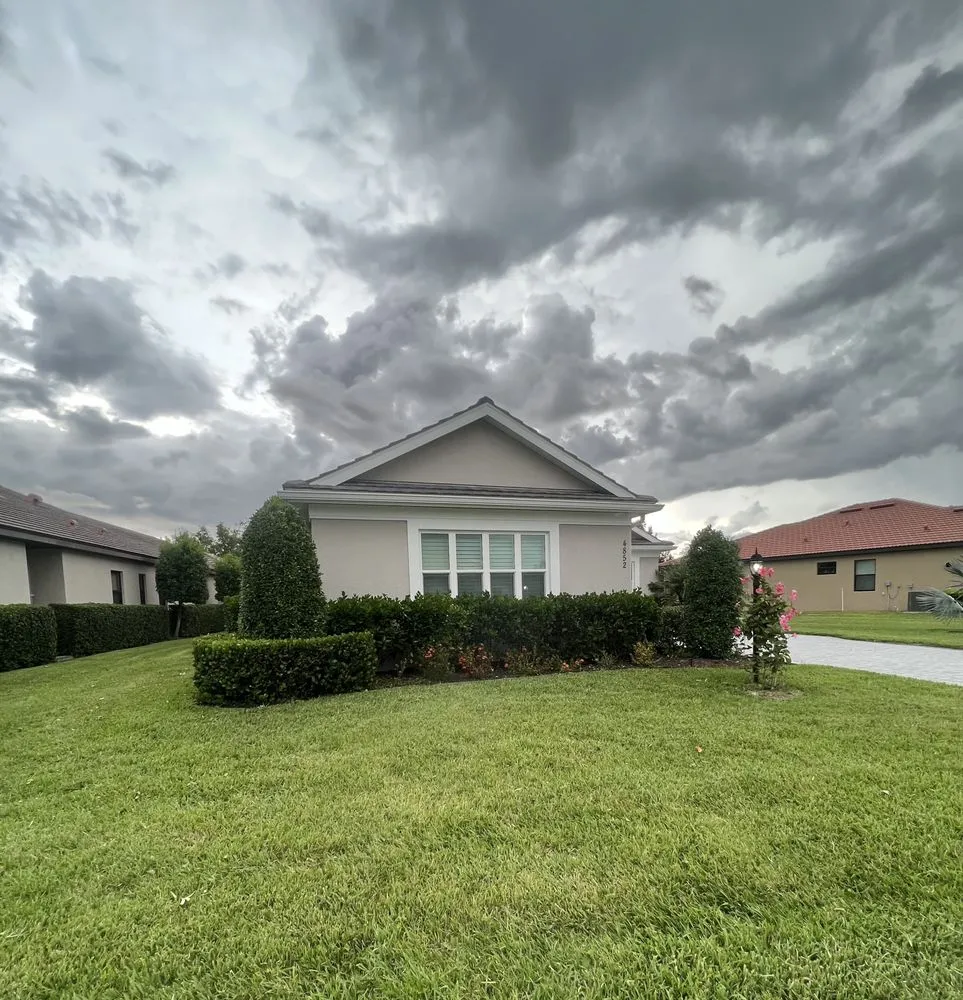 Trusted lawn mowing service in Sun City, FL - Shrub Masters