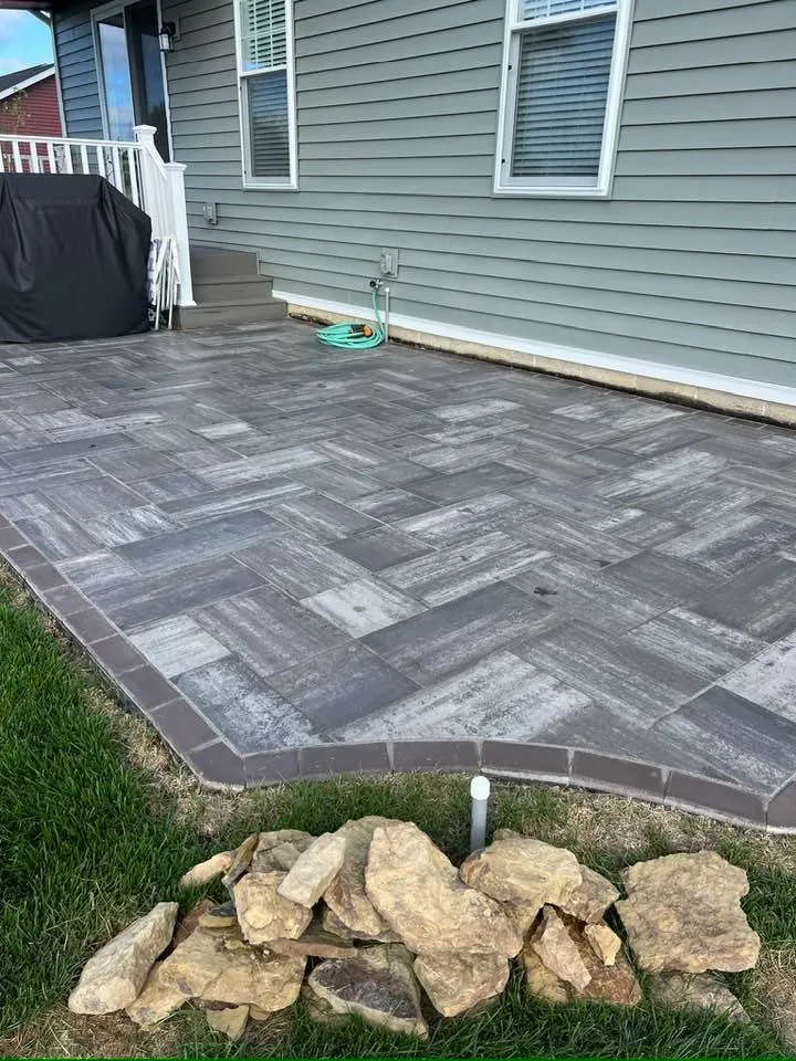 Professional lawn mowing service in New Kensington, PA by Shurina Brothers