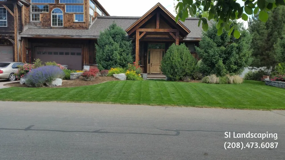 Local garden landscaping in Nampa, ID by SI Landscaping