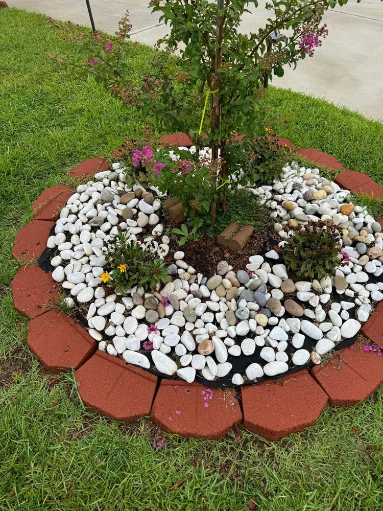 Reliable landscape design with custom design in North Charleston, SC by S&I Landscaping