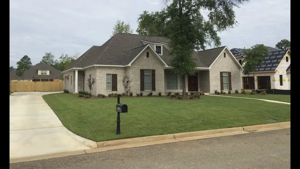 Local lawn care service experts serving Dothan, AL - Sibley Lawn Care