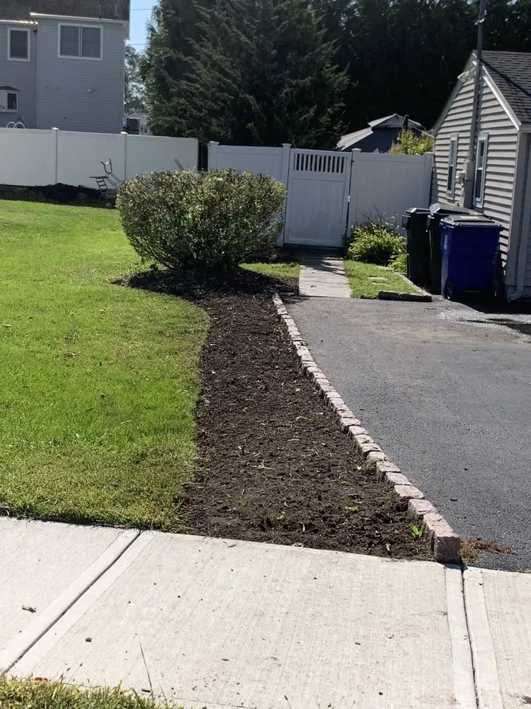 Top-rated yard maintenance in Bridgeport, CT - Sical Cortez Landscaping