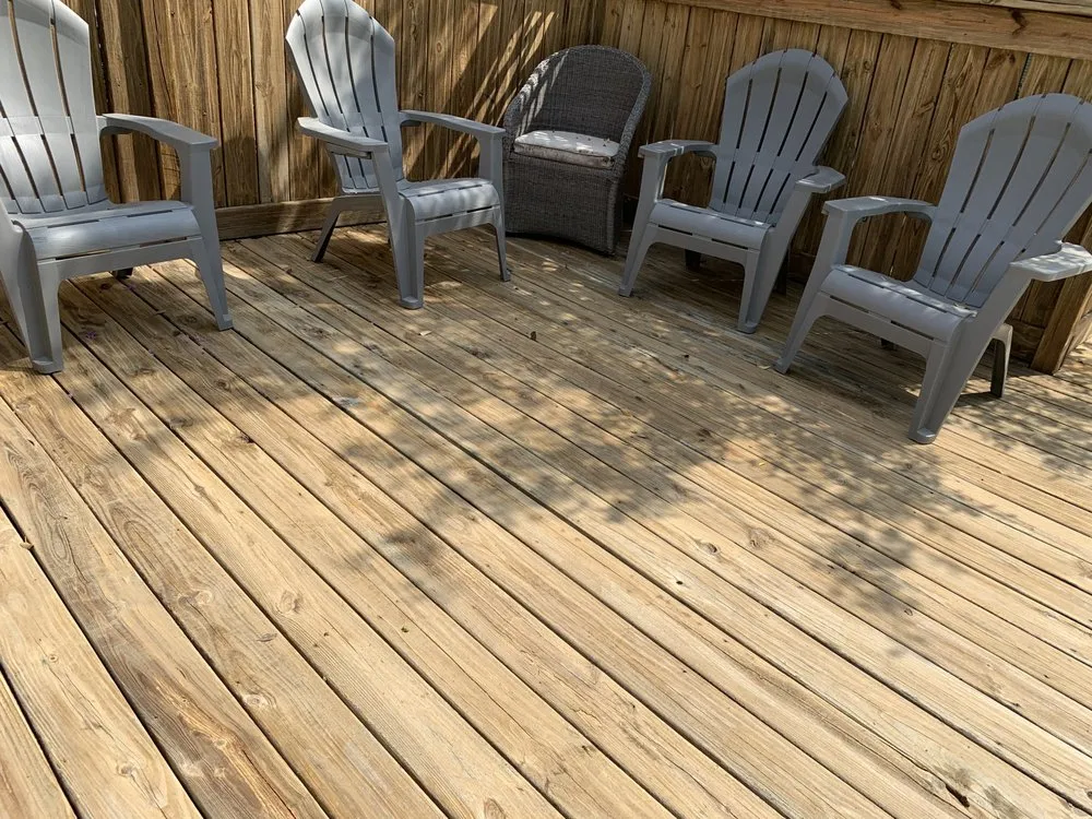 Custom garden landscaping for homes in Livingston, LA by Sid's Lawn Care