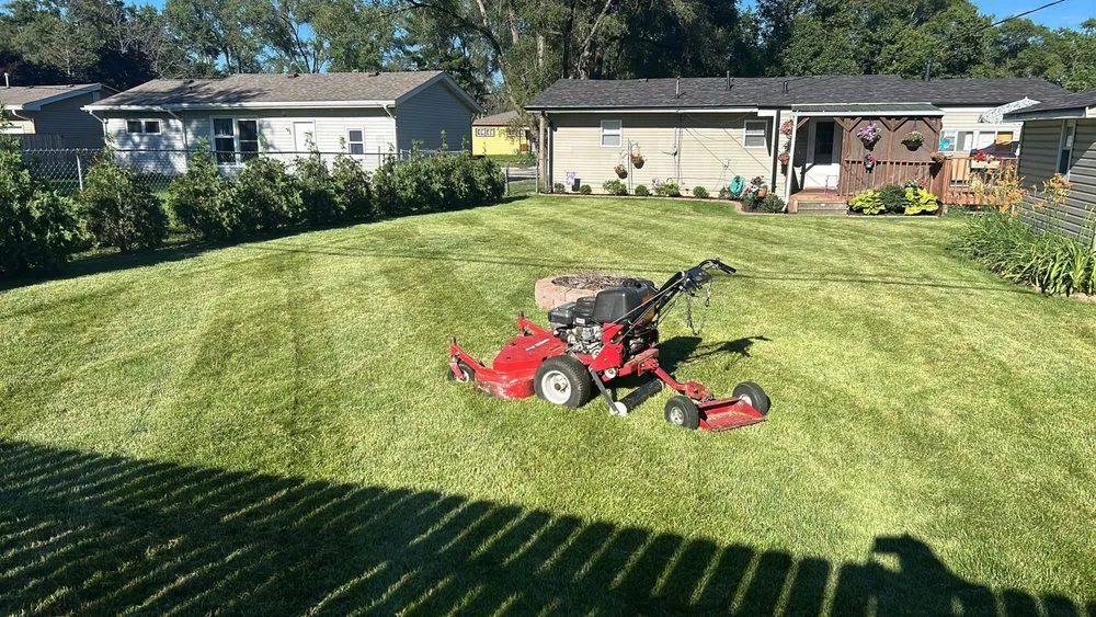 Professional yard maintenance in Rockford, IL by Siebarth's Quality Lawn Care