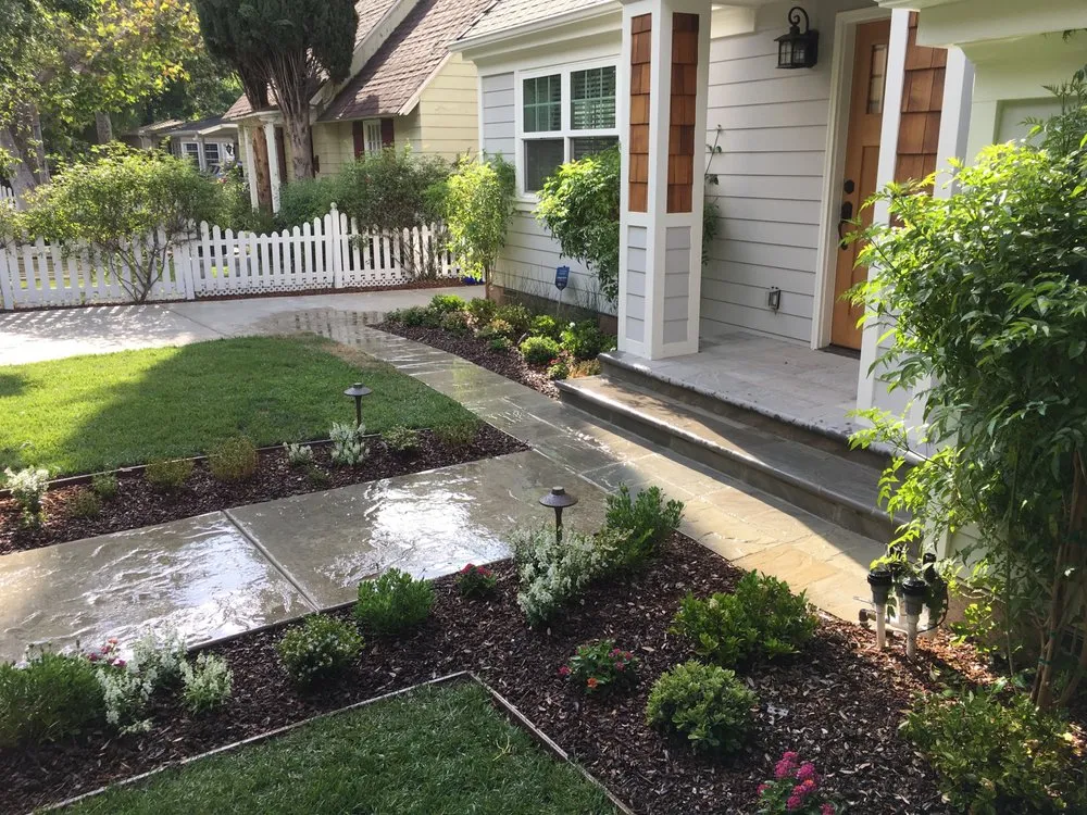 Professional garden landscaping experts serving Los Angeles, CA - Siena Landscapes