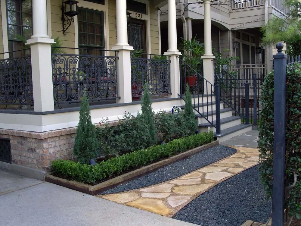 Reliable lawn mowing service experts serving Houston, TX - Sienna Landscape & Design Company